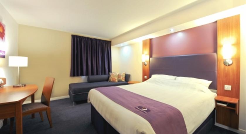 Premier Inn Hemel Hempstead Central Room photo